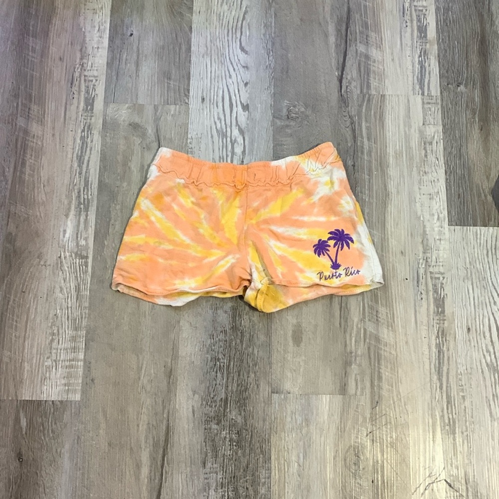 Colorful loose fit shorts